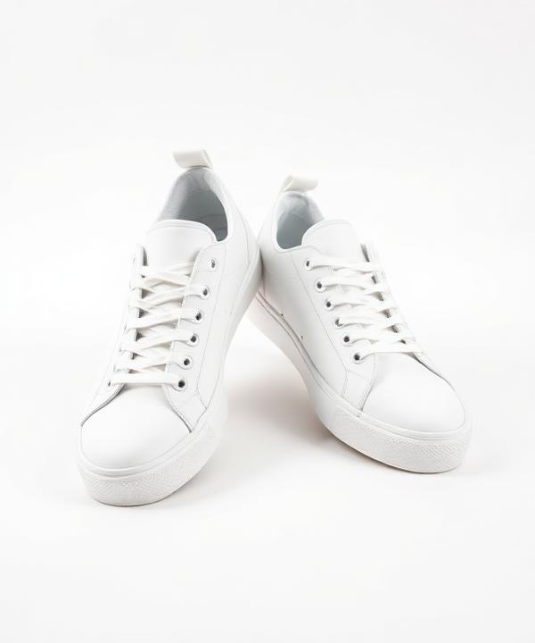 Casual Sneakers – Classic White
